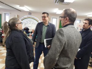 La Rainbow Housing Co-op organise une visite pour le ministre des Services sociaux de la Saskatchewan